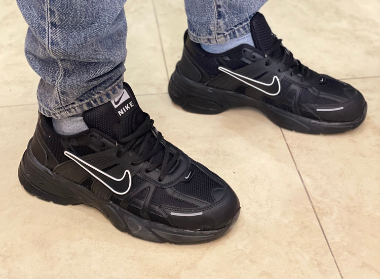 خرید کتونی نایک v2k رنگ مشکی